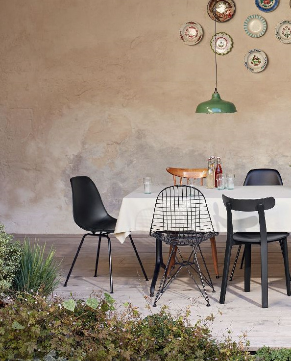 Vitra_Eames_Wire_All Plastic_Lukaszewitz_Outdoor