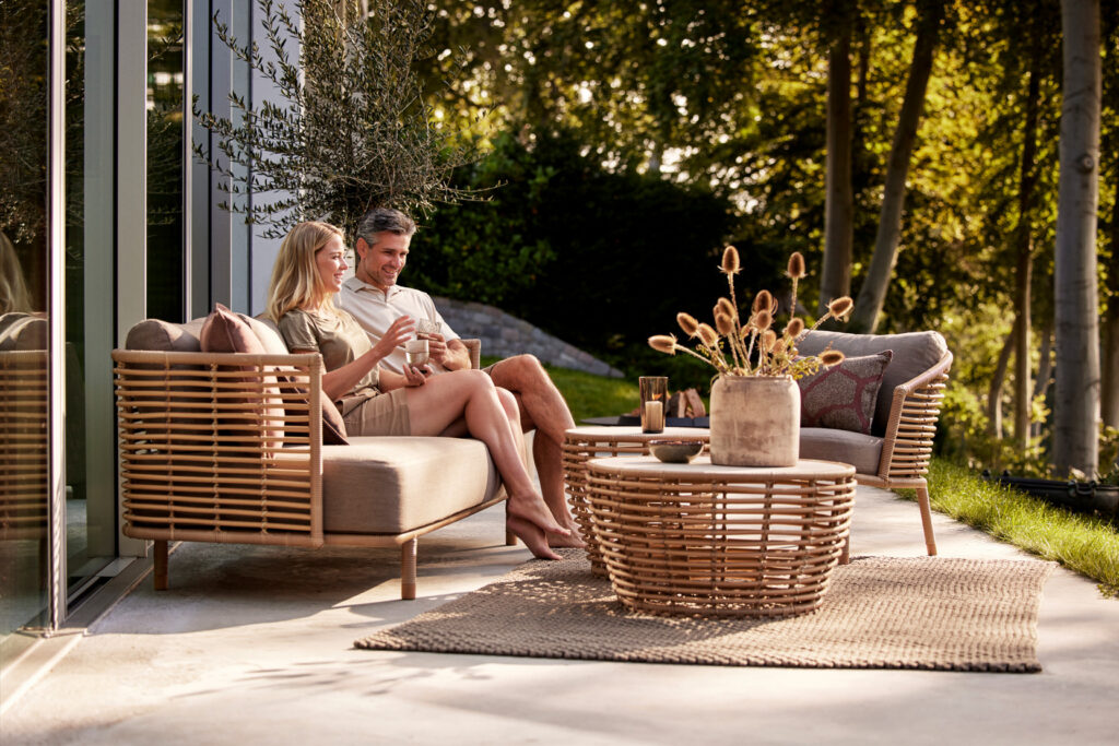 Cane Line_Outdoor Sofa_Rattan_Sense_Lukaszewitz_Reutlingen